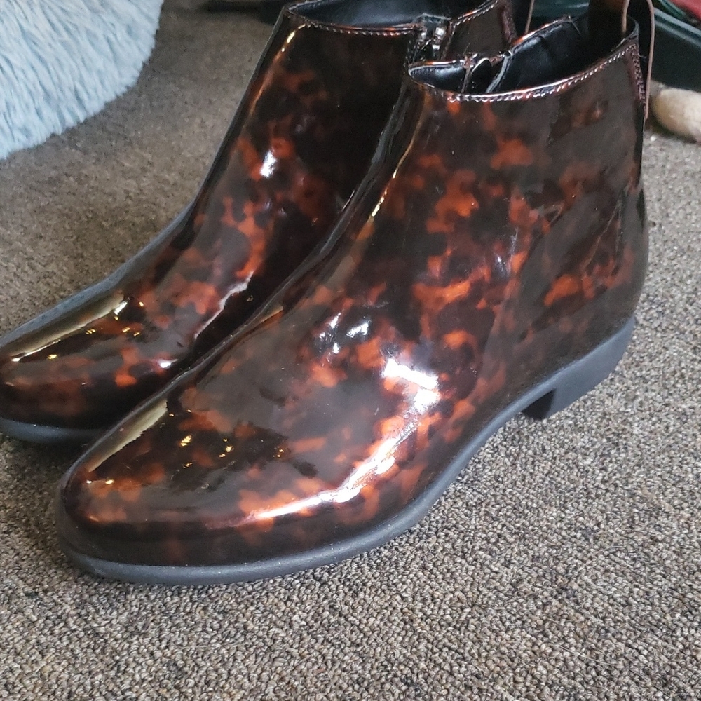 AEROSOLES Tortoiseshell Ankle Boots